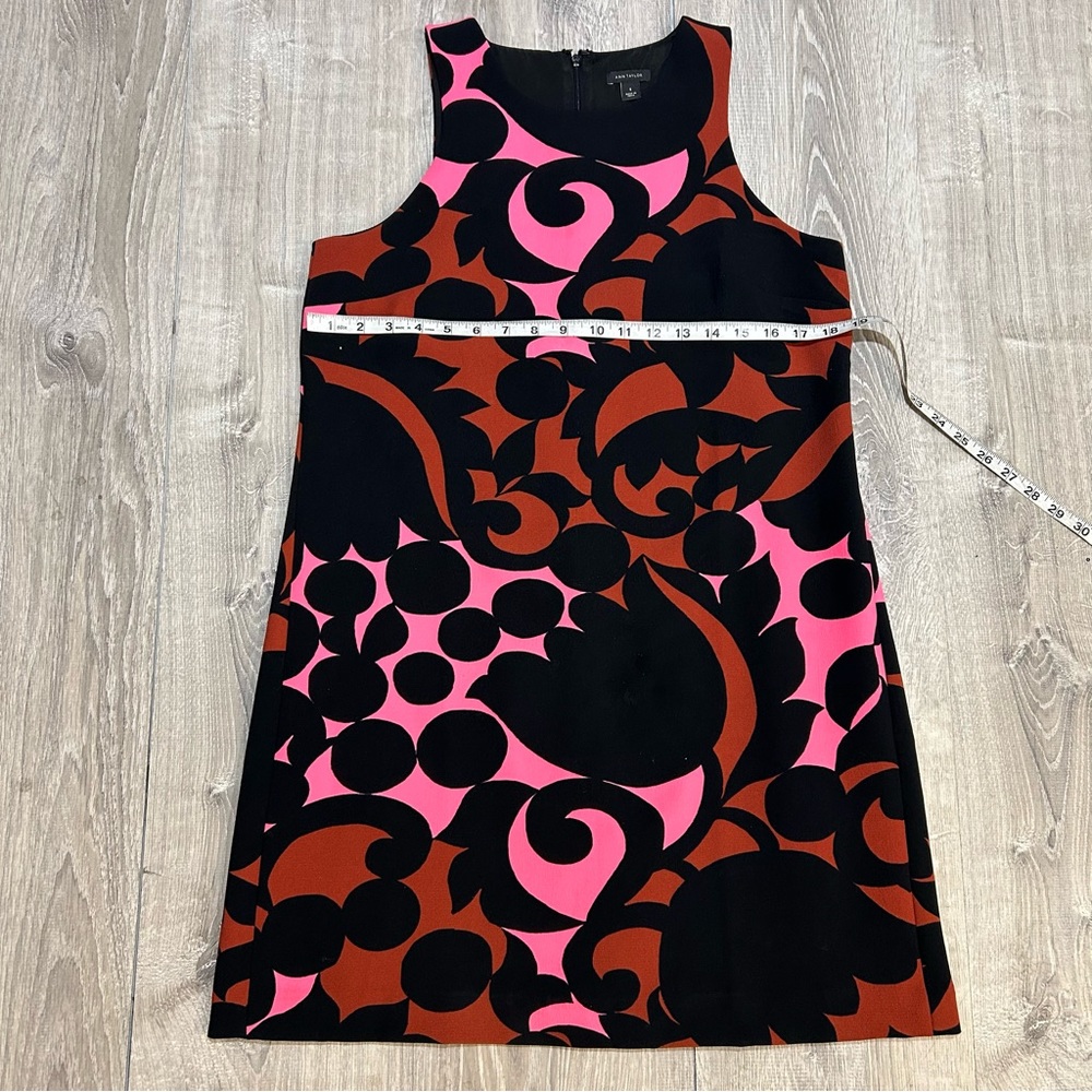 Ann Taylor Pink and Black Sheath Mini Dress with Halter Neckline for Cocktail. - Picture 5 of 8